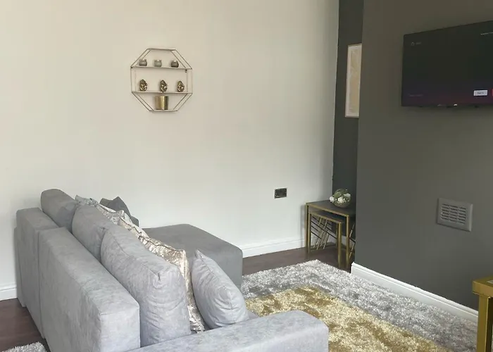 Clifton - Newly Refurbished - Free Wifi And Parking- Near Centre Appartamento